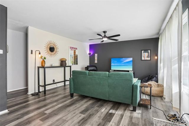 452 S 6th Street, Caseyville, IL 62232