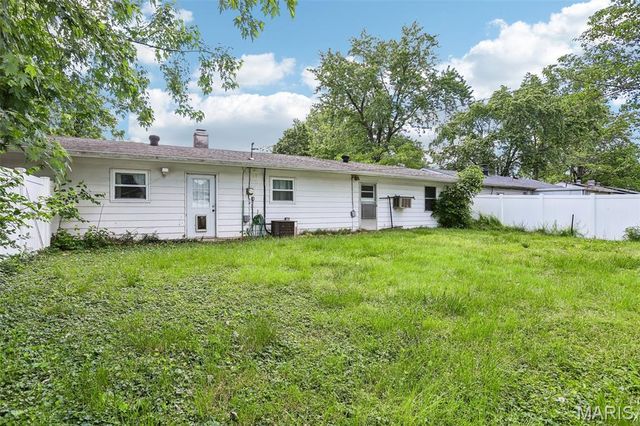 452 S 6th Street, Caseyville, IL 62232