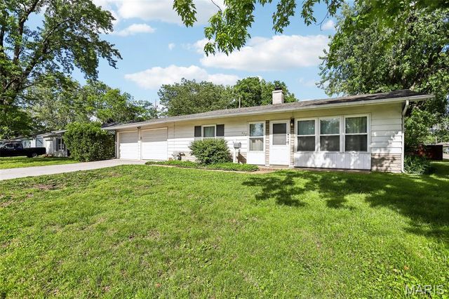 452 S 6th Street, Caseyville, IL 62232