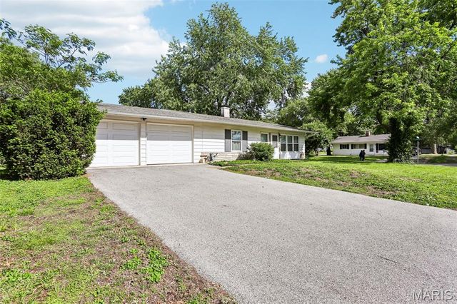 452 S 6th Street, Caseyville, IL 62232