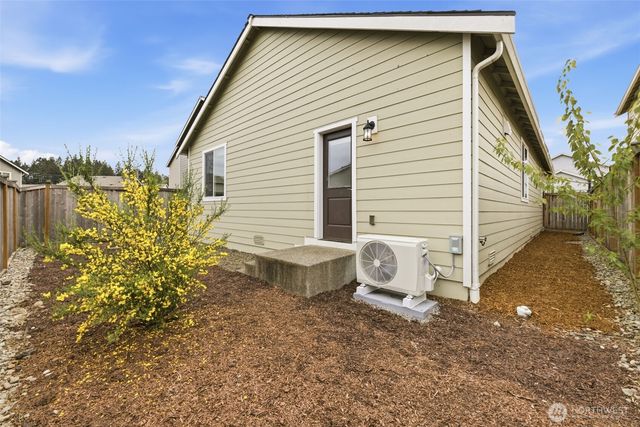 206 Russell Road, Bremerton, WA 98312