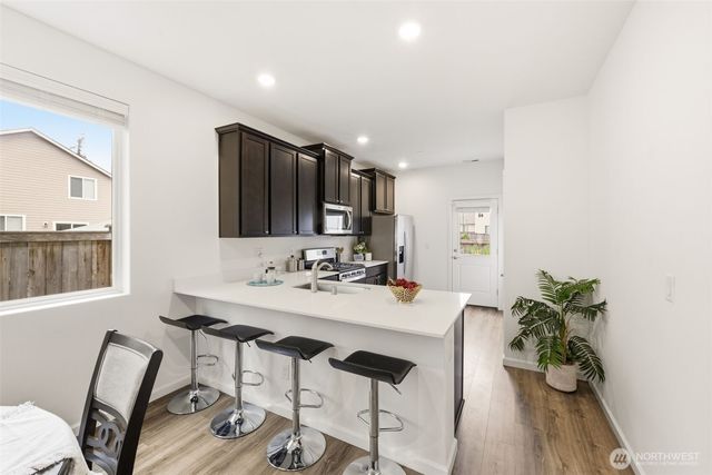 206 Russell Road, Bremerton, WA 98312