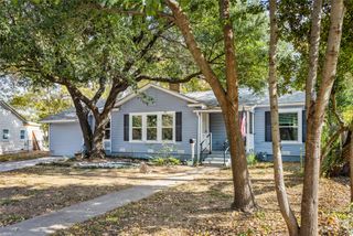 145 Parkwood Avenue, Arlington, TX 76013