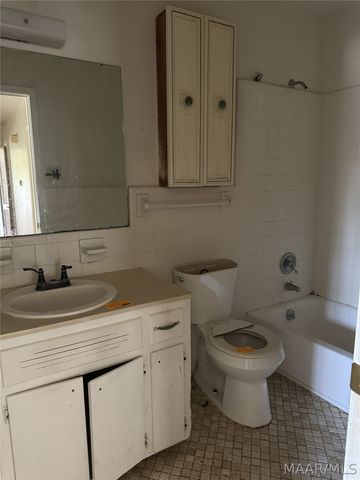 415 W Wilding Drive, Montgomery, AL 36116