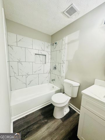 70 Darwin Drive, Jonesboro, GA 30238