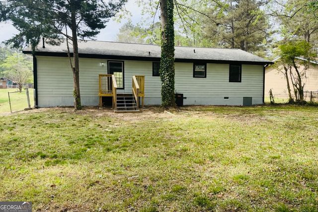 70 Darwin Drive, Jonesboro, GA 30238