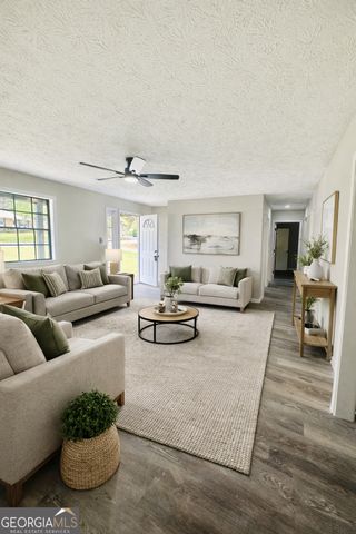 70 Darwin Drive, Jonesboro, GA 30238