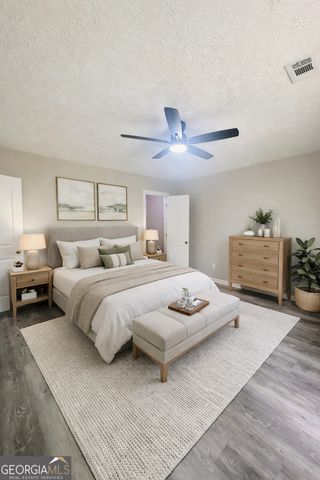 70 Darwin Drive, Jonesboro, GA 30238