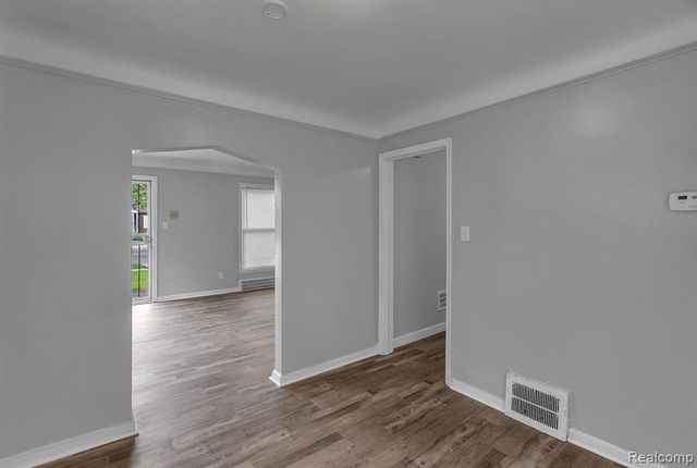 12702 Kelly Road, Detroit, MI 48224