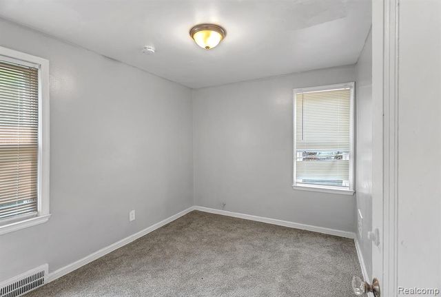 12702 Kelly Road, Detroit, MI 48224