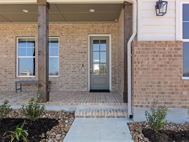 151 Moonlight Drive, Smithville, TX 78957