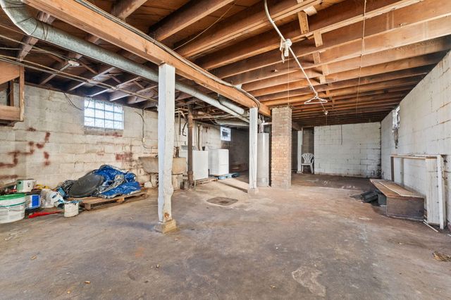 2720 Van Buren Street, Gary, IN 46407