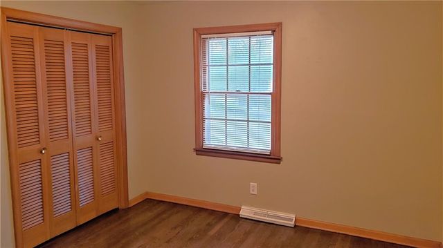 8216 Grand Avenue, Kansas City, MO 64114