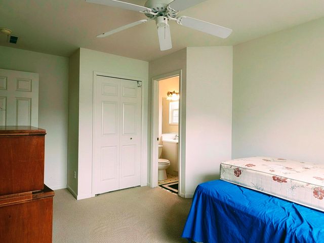 2913 Lake Pointe Drive, Valparaiso, IN 46383