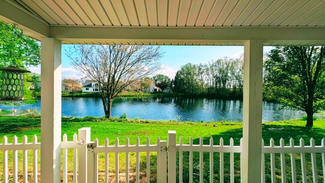 2913 Lake Pointe Drive, Valparaiso, IN 46383