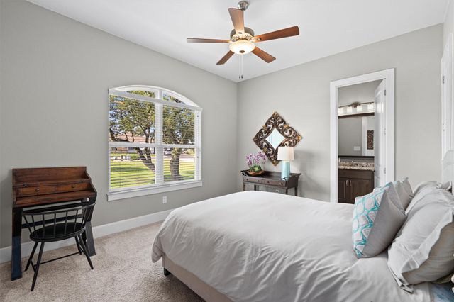 104 Highland Spring LN, Georgetown, TX 78633