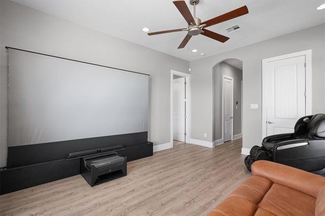 104 Highland Spring LN, Georgetown, TX 78633