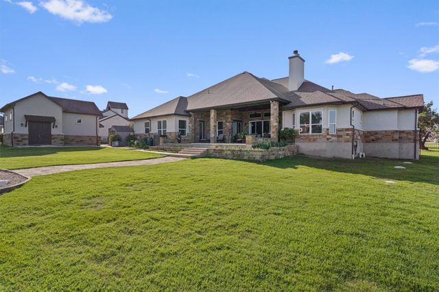 104 Highland Spring LN, Georgetown, TX 78633