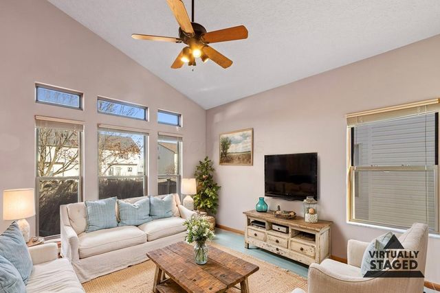 5684 Hillcoat Drive, Hilliard, OH 43026