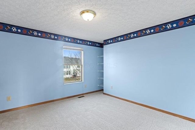 5684 Hillcoat Drive, Hilliard, OH 43026