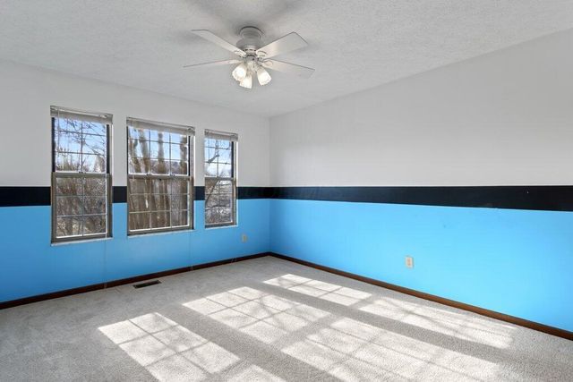 5684 Hillcoat Drive, Hilliard, OH 43026