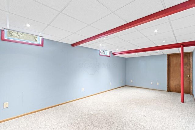 5684 Hillcoat Drive, Hilliard, OH 43026