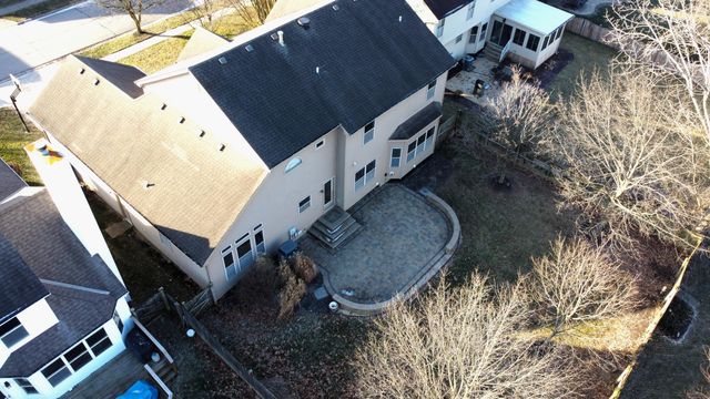 5684 Hillcoat Drive, Hilliard, OH 43026