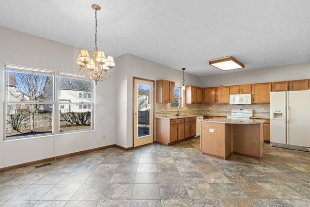 5684 Hillcoat Drive, Hilliard, OH 43026