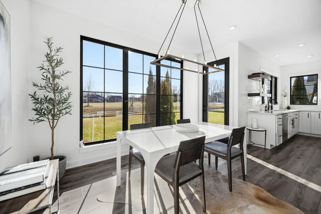 306 W Prairie Lane, Valparaiso, IN 46385