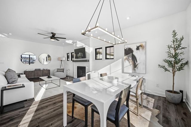 306 W Prairie Lane, Valparaiso, IN 46385