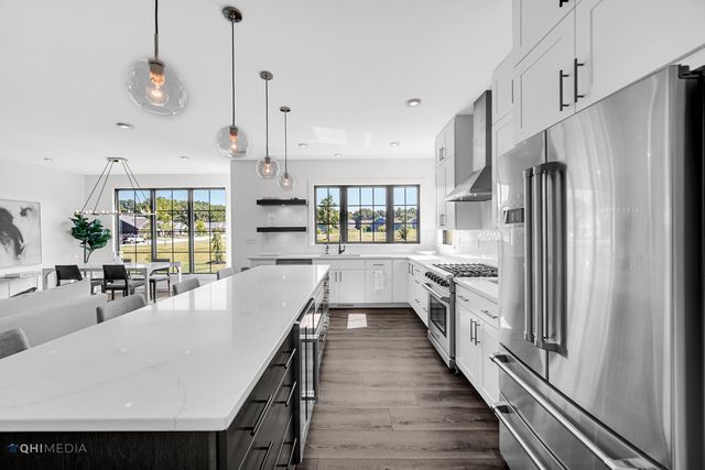 306 W Prairie Lane, Valparaiso, IN 46385