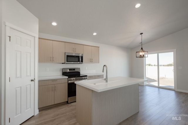 7336 S Bungalow Ave, Meridian, ID 83642