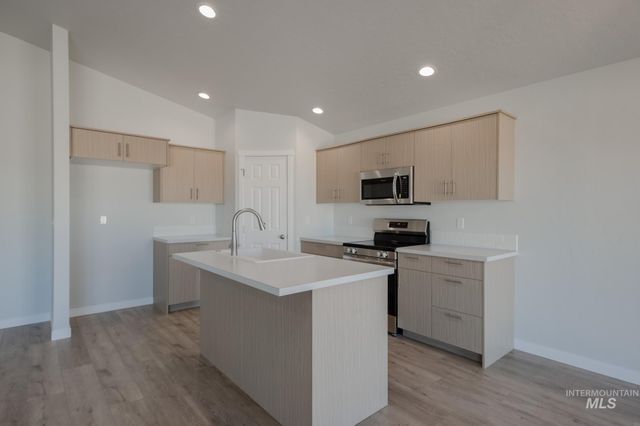 7336 S Bungalow Ave, Meridian, ID 83642