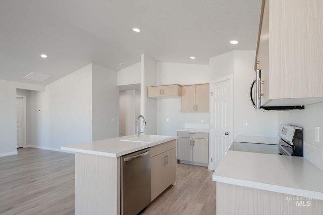 7336 S Bungalow Ave, Meridian, ID 83642