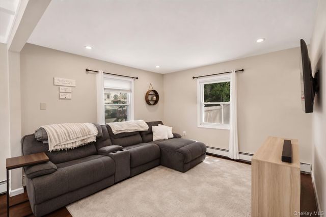 126 Cotton Lane, Levittown, NY 11756