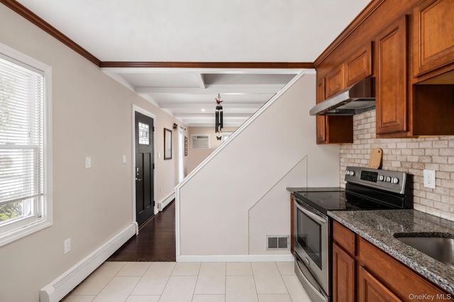 126 Cotton Lane, Levittown, NY 11756