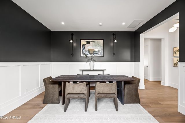 4015 E GLENROSA Avenue, Phoenix, AZ 85018