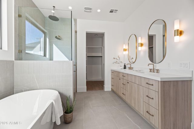 4015 E GLENROSA Avenue, Phoenix, AZ 85018