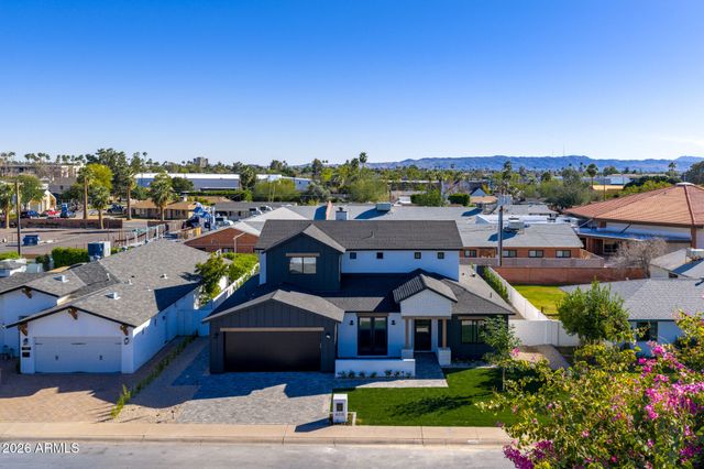 4015 E GLENROSA Avenue, Phoenix, AZ 85018