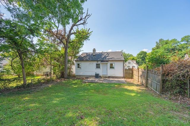 1914 Ashbrook Drive, Cincinnati, OH 45238