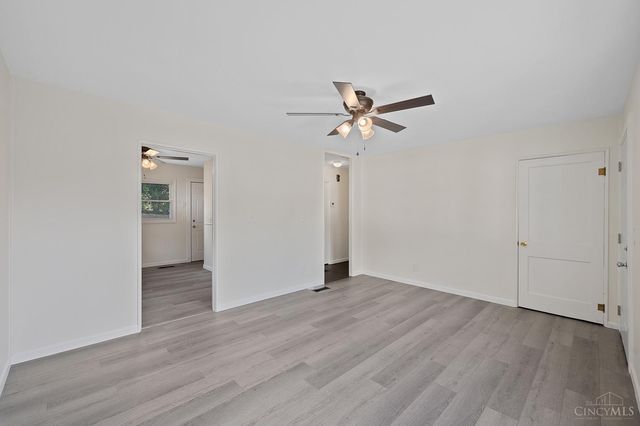 1914 Ashbrook Drive, Cincinnati, OH 45238