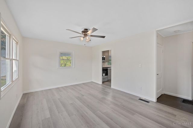 1914 Ashbrook Drive, Cincinnati, OH 45238