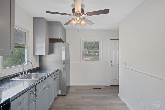 1914 Ashbrook Drive, Cincinnati, OH 45238