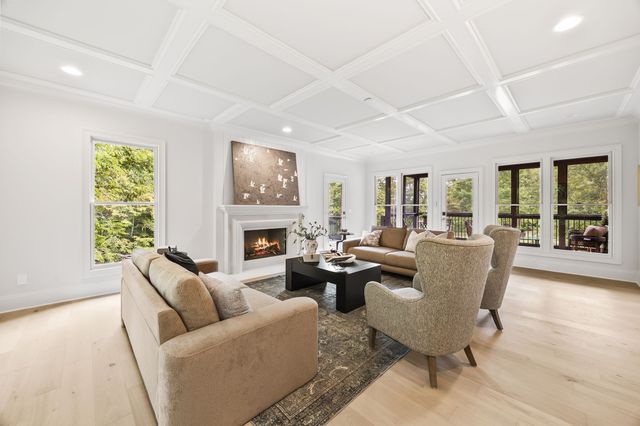 9316 Lake Shore Dr, Brentwood, TN 37027