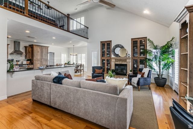 4536 W SILENT RAIN DR, South Jordan, UT 84009