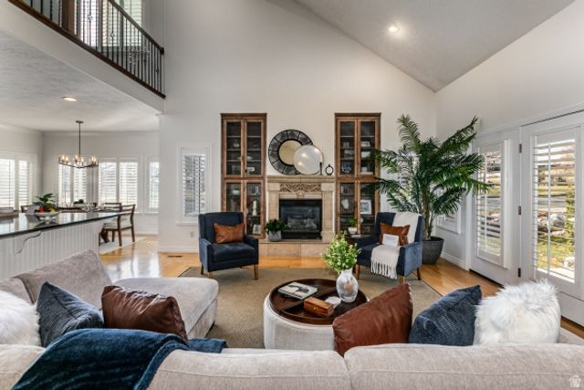 4536 W SILENT RAIN DR, South Jordan, UT 84009