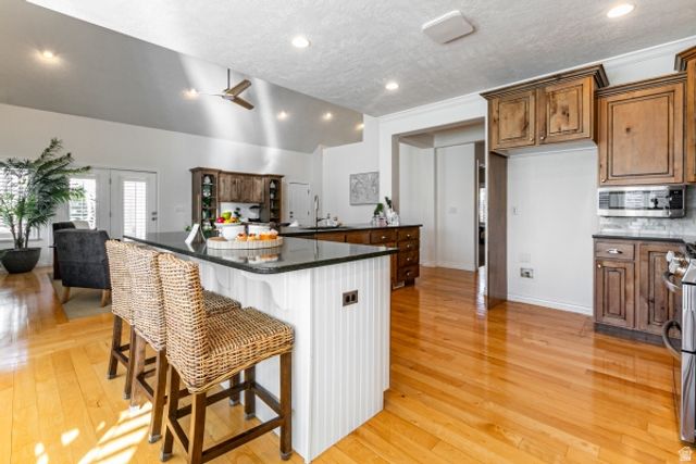 4536 W SILENT RAIN DR, South Jordan, UT 84009