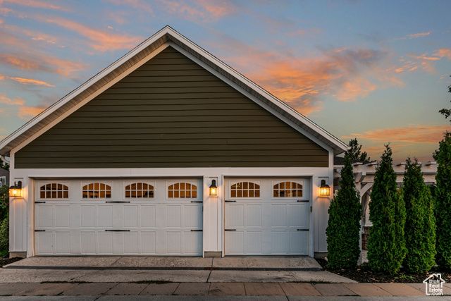 4536 W SILENT RAIN DR, South Jordan, UT 84009