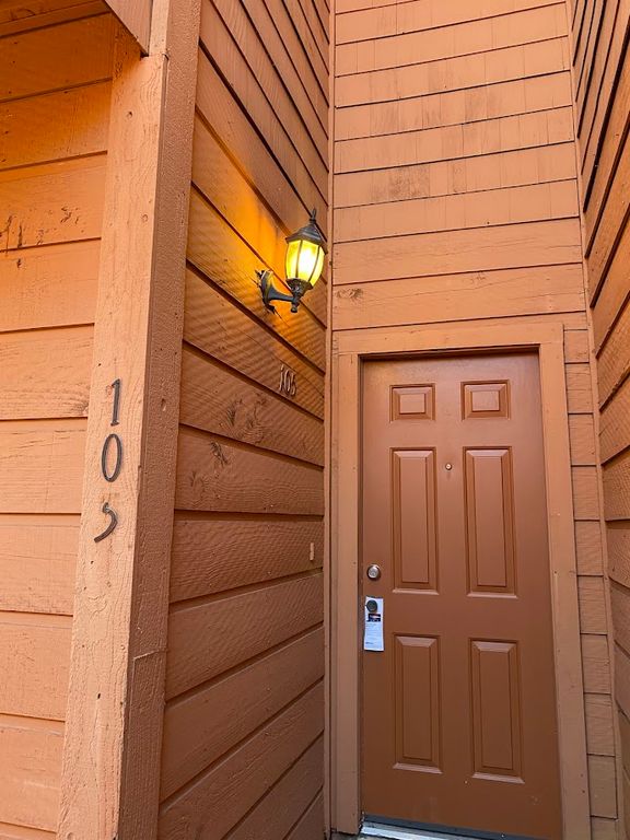 1305 West Villa Maria Road C105, Bryan, TX 77801