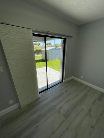 378 NW 2nd Way, Deerfield Beach, FL 33441